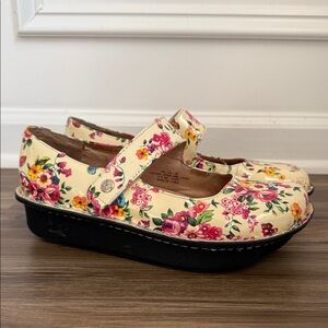 Alegria Dayna Whimsical Floral Leather Mary Janes Floral Shoes 39 US 8.5